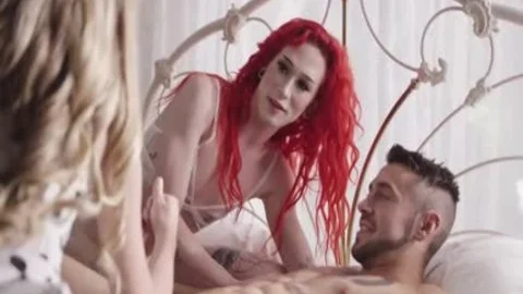 Jenna Gargles Dante Colle Haley Reed house Shopping