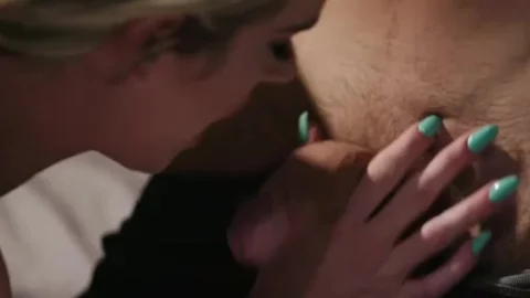 Petite Ts Beauty Nikki vicious Sucks Stepbros dong