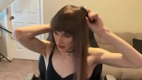 lengthy 10-Pounder brunette Trans beauty Camshows Solo