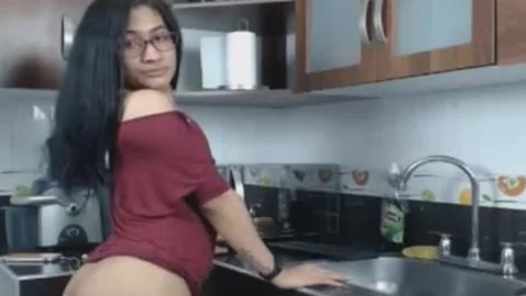 Nerdy shemale Flashing large 10-Pounder And pooper