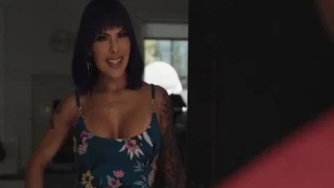 Transexual Foxxy Puts Her Pipe Inside Plumber Draven Navarros wazoo