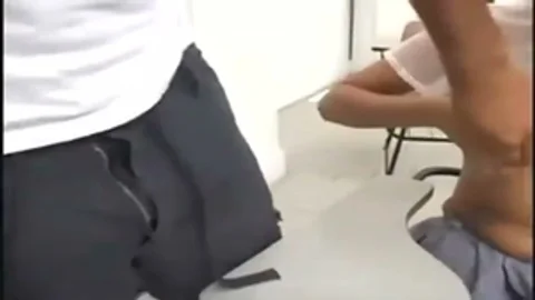 Threeway fuck In A Clpooperroom