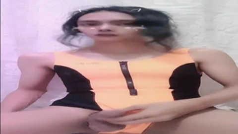 oriental shemale Masturbation previous to Swimming