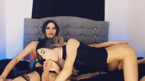 shemale duett With slim Body blows penis And nail wazoo