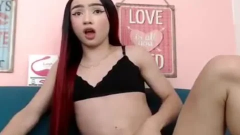 Redhead Beauty Jacking Off On cam