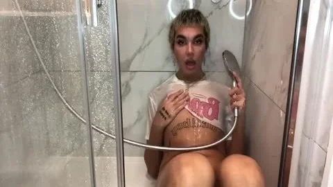 throbbing thighs, hirsute penis Femboy Showers